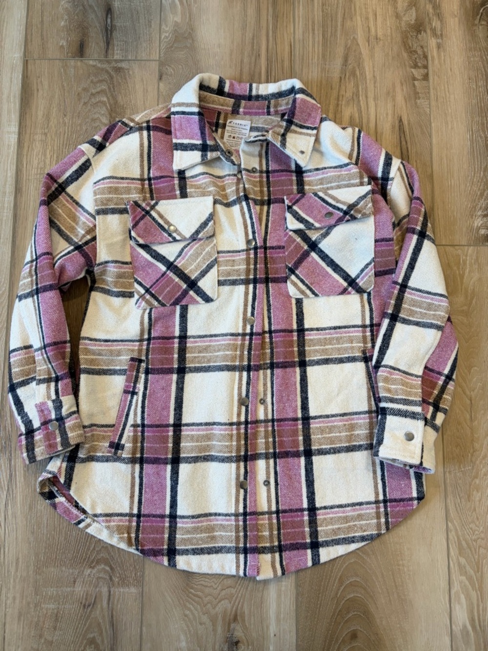 Fornia Cozy Plaid Button-Up Shirt Jacket in Cream, Beige, Pink & Navy